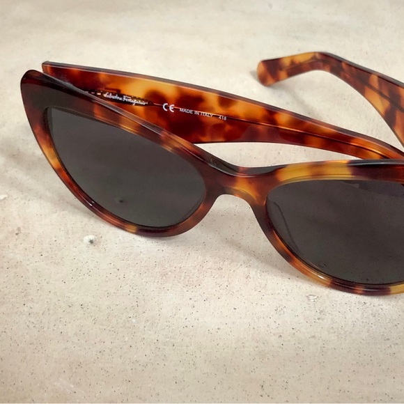 Salvatore Ferragamo Sunglasses - Picture 1 of 5